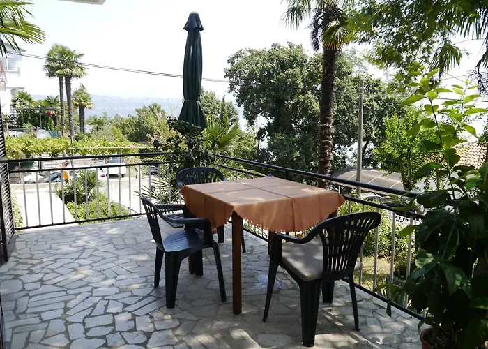 Apartment Romana